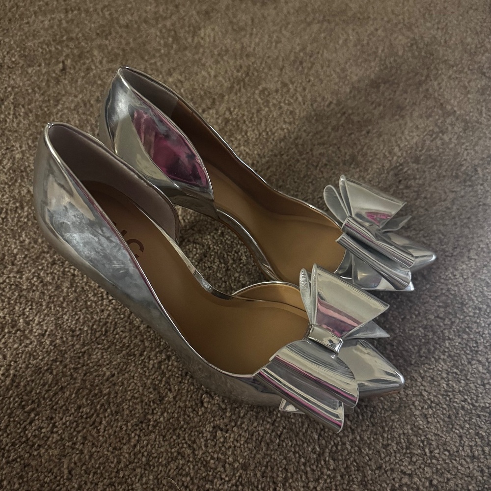 Women’s shoes